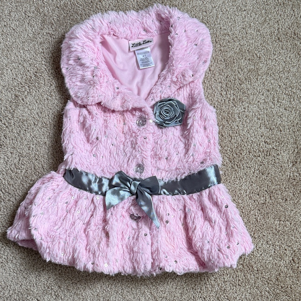 Little Lass Bubblegum Pink Faux Fur Plush Vest. Size 4T